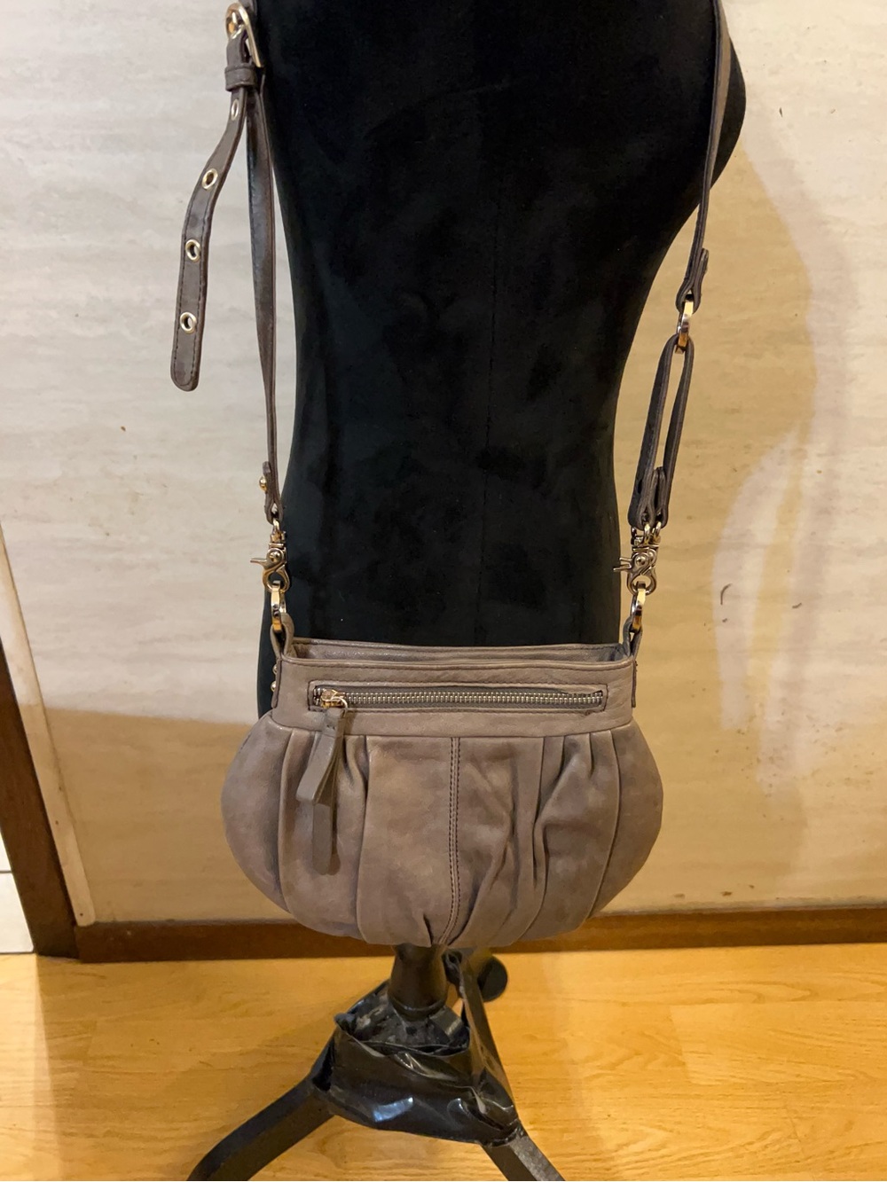 Junior Drake Pleated Leather Crossbody Shoulder Bag